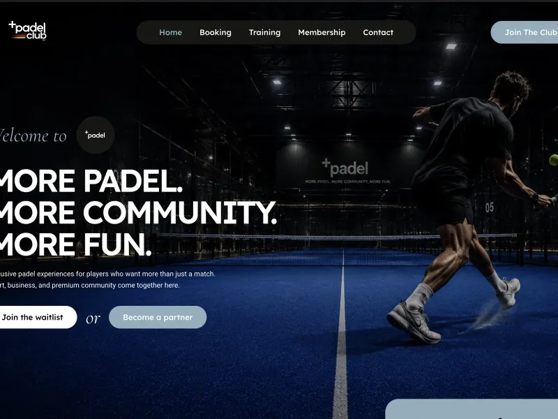 Homepage van Padel Club: speler op een blauwe indoorbaan met de kop More padel. More community. More fun.